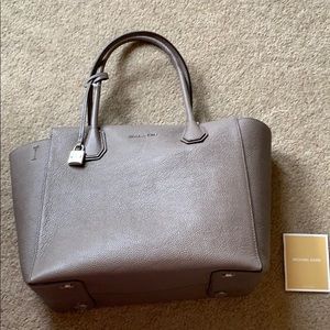 Michael Korda purse